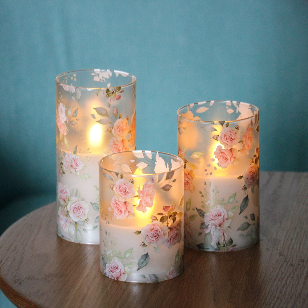 Ledsen™ FloralCandle: Gezellige Elegante Glans Delicate Bloemenprint LED Kaarsenset