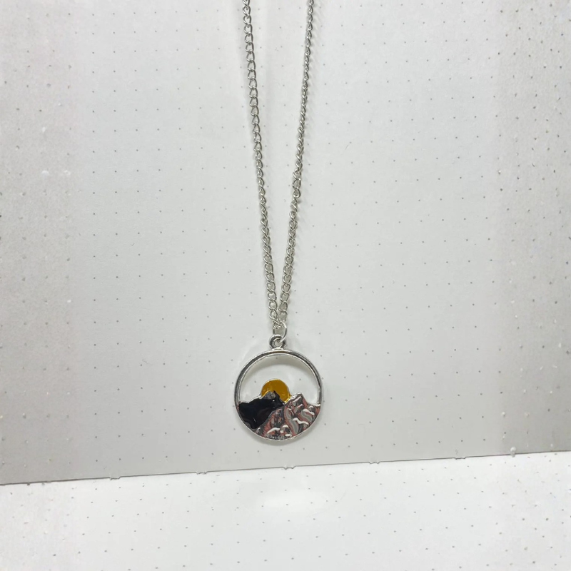Jewelance™ MountainNecklace 1+1 GRATIS: Modeklassieker Berg Hanger Halsketting