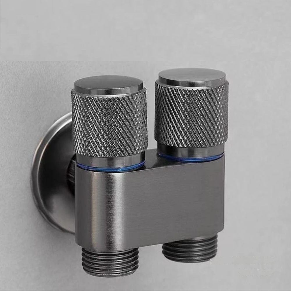 Globetrek° PremiumBidet - Eenvoudige Installatie Dubbele Ventiel Handgehouden Premie Bidet Set