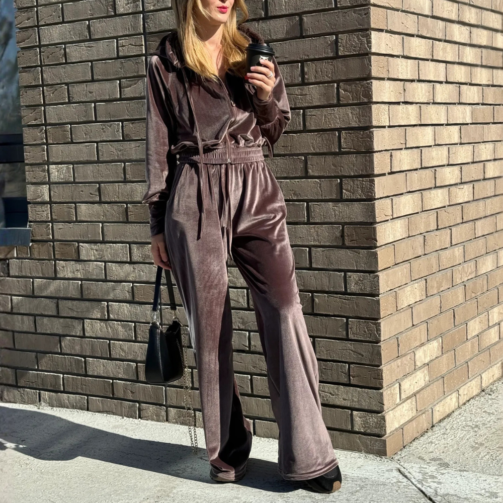 Icone™ WomenTracksuit: Stijlvol Comfortabel Twee-Delig Dames Trainingspak Set