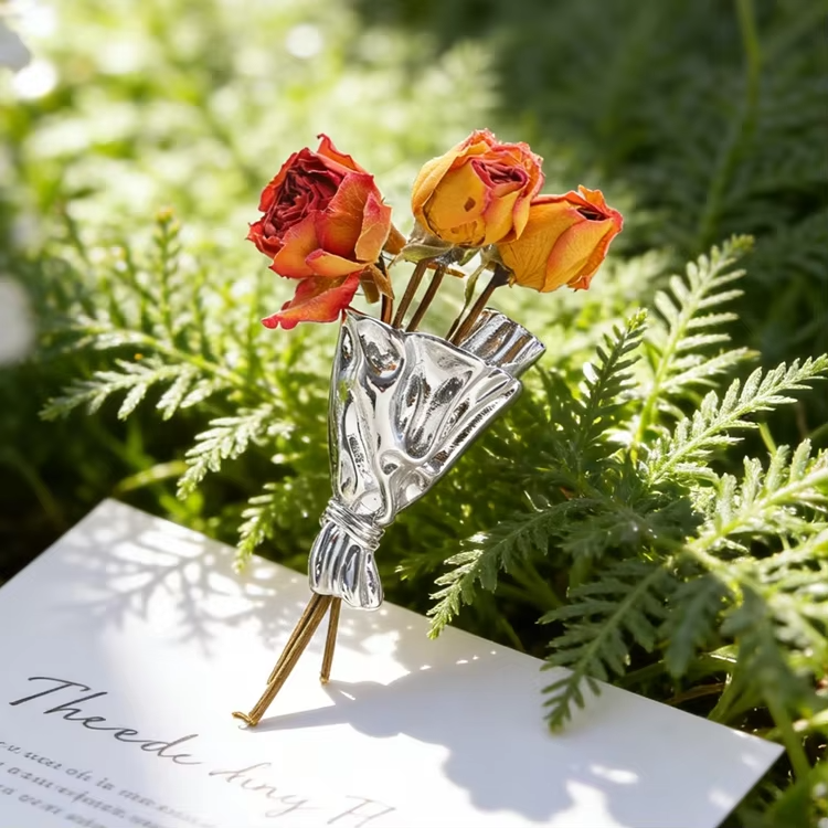 Jewelance™ FloralBrooch 1+1 GRATIS: Elegante Florale Speld Tijdloos Accessoire