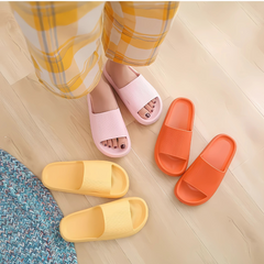 Happy™ ComfySlippers 1+1 GRATIS: Antislip Superzachte En Comfortabele Pantoffels