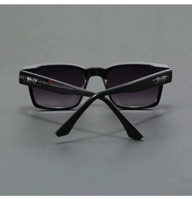 PremiumSunglasses 1+1 GRATIS - Premium Strak Modern Ontwerp Dagelijks Draagbare Zonnebrillen