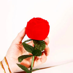 RingBox 1+1 GRATIS: Deluxe Romantische Rode Rozen Ringdoos Houder