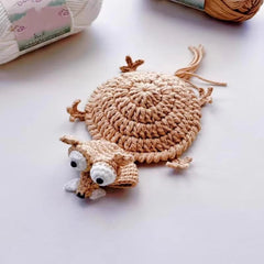Globetrek° CrochetCoaster 1+1 GRATIS: Grappige Eekhoorn Haak Onderzetter