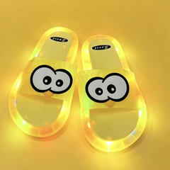 Happy™ FlashingSlippers: Flitsende Kleurrijke Lichten Comfortabele Slippers