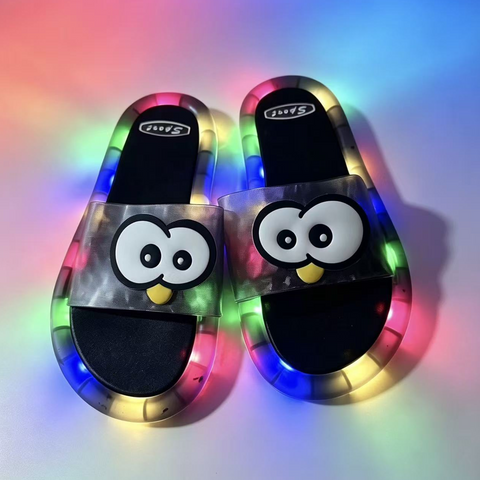 Happy™ FlashingSlippers: Flitsende Kleurrijke Lichten Comfortabele Slippers