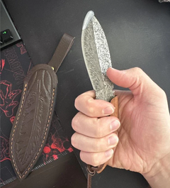 Globetrek° FeatherKnife: Uniek Veer Geïnspireerd Ontwerp Compact Mes
