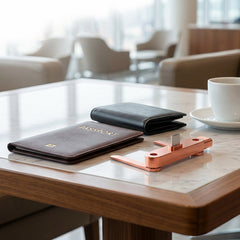 VersatileCharger 1+1 GRATIS: Compacte Veelzijdige Vouwbare Stand Charger Adaptor
