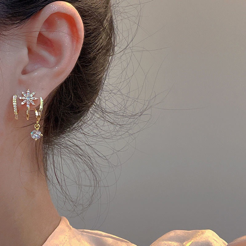 Jewelance™ ClawEarrings 1+1 GRATIS - Mode Sprankelende Klauw Oorknopjes