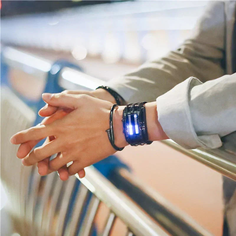 LEDWatch: Futuristische Premium Duurzame Digitale LED Horloge